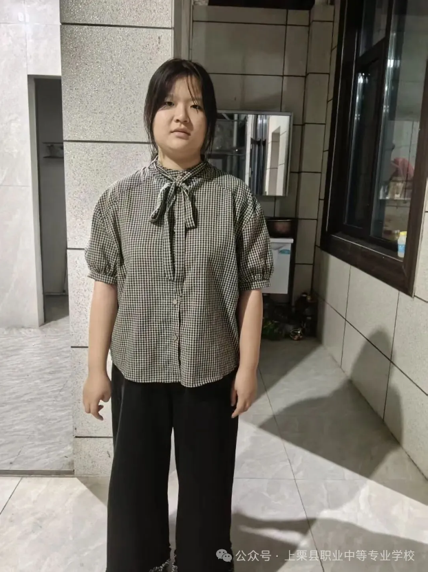 黄紫婷.jpg